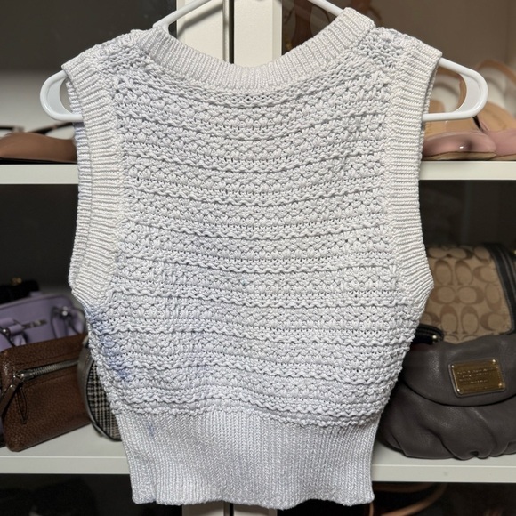 Vince Designer Light Purple Smudged Cropped V Neck Crochet Sweater Vest Size M - Picture 4 of 5